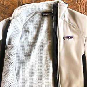 Light blue/grey Patagonia coat